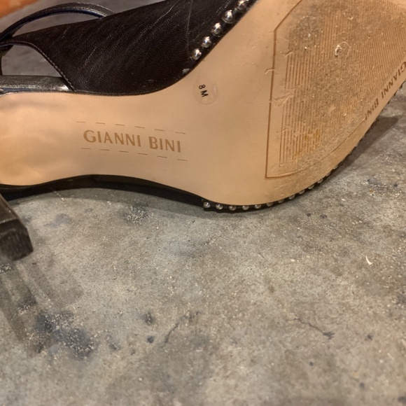 Gianni Bini Studded Black Leather High heels 8 - Picture 5 of 6